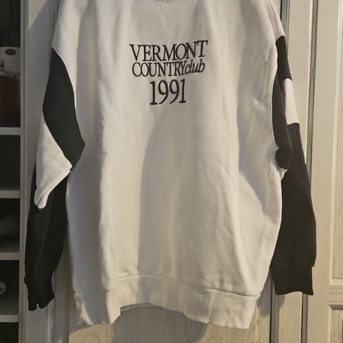 Stradivarius women's sweatshirt like new, white and blue, size Large