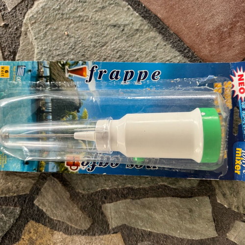 Handheld Frappe Maker new with AAA batteries