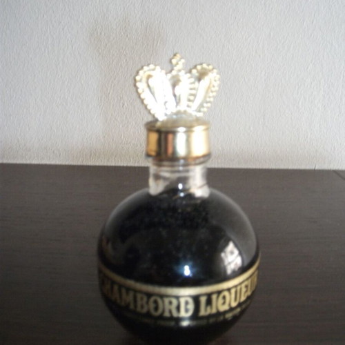 Royale Chambord Liqueur miniature like new, rare condition