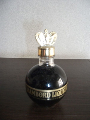 Royale Chambord Liqueur miniature like new, rare condition