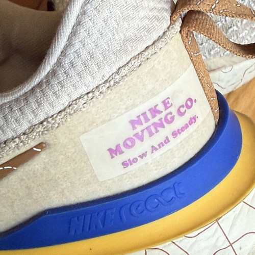 Nike Space Hippie Running Sneakers size EUR 42 like new, multicolor