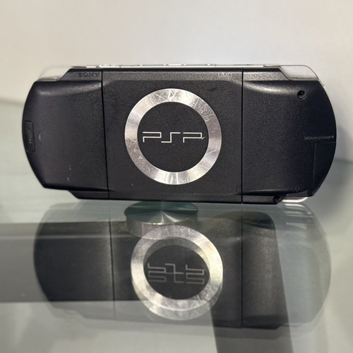 Sony PSP-1000 black handheld console with WiFi and 600+ games