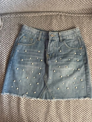 Denim skirt with pearls new, size M, blue