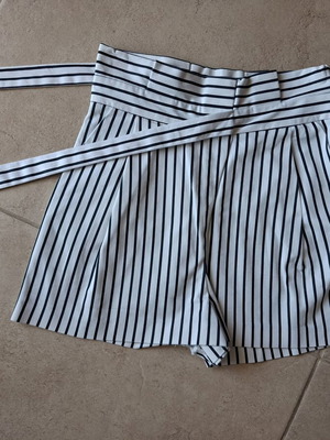 Zara paper bag high-waist shorts like new, white and blue, size S