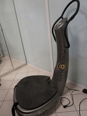 Power Plate επαγγελματικό μηχάνημα δόνησης σαν καινούργιο