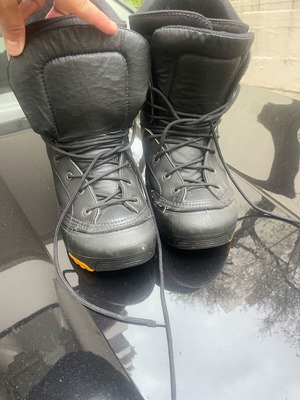 Nordica snowboard boots used, soft, size 42, black