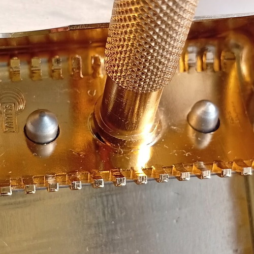 Soluna razor in original case