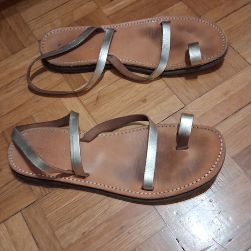 Leather sandals gold, size 40
