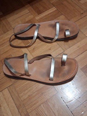 Leather sandals gold, size 40