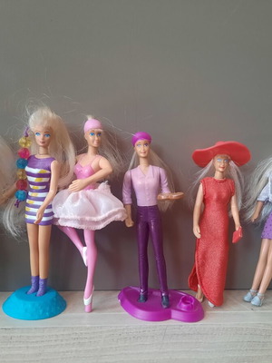 Barbie Retro Lot of 7 Dolls Like New