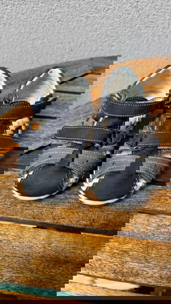 παιδικά κλειστά πέδιλα νούμερο 22