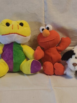 Set of 3 used plush toys frog lobster and dog