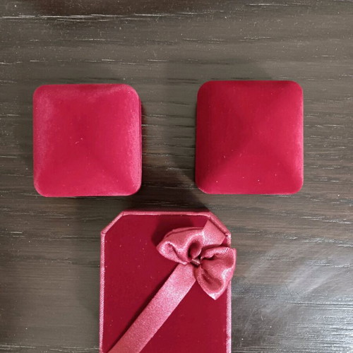 Velvet jewelry boxes new, set of three, red