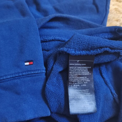 Tommy Hilfiger blue sweatshirt used