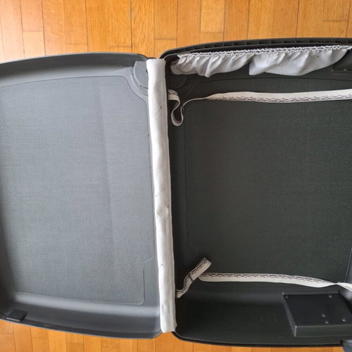 Delsey hard suitcase used, large, black with 2 wheels