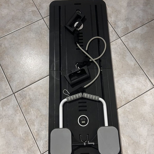 Pilates board black like new