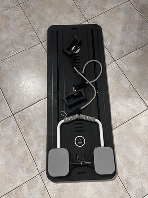 Pilates board black like new