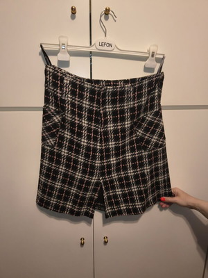 Skirt Attrattivo used, wool blend, straight cut, pockets, size 38