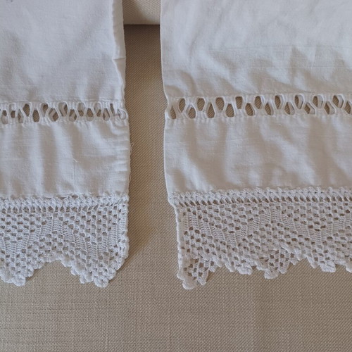 Traditional pillowcases set of 2 with lace used