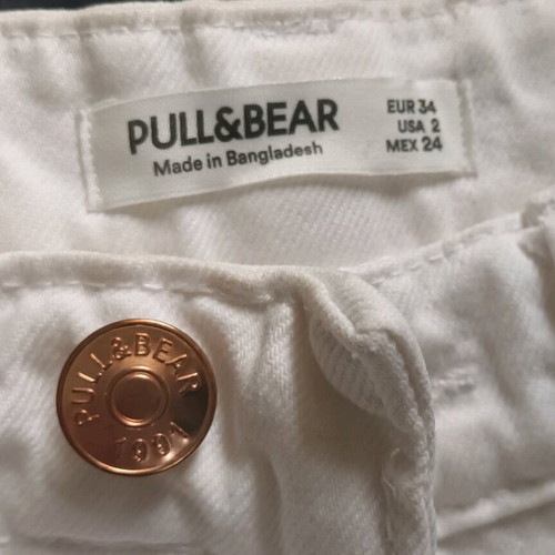 White Pull & Bear jeans like new, straight fit, size XS