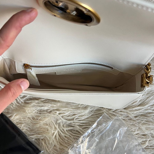 Pinko crossbody bag new white beige with magnetic clasp