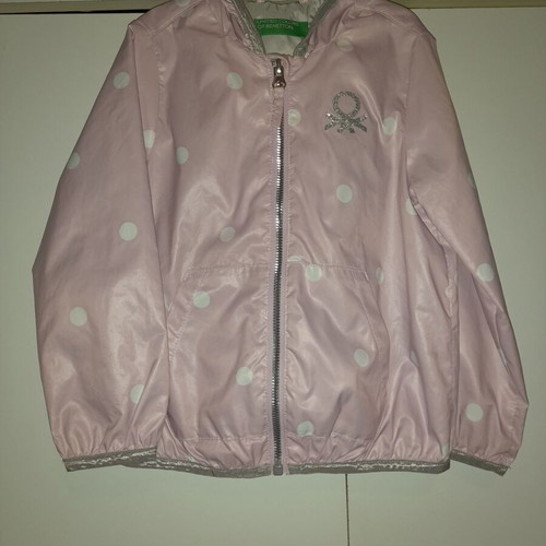 Benetton fall jacket like new for 3-4 years old