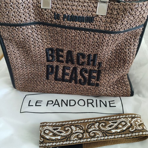 Le Pandorine Aurora Beach Straw Beige handbag like new
