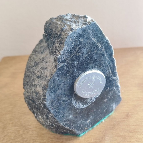 Platinum Ore Johnson Matthey Corporate Gift Paperweight like new 545g