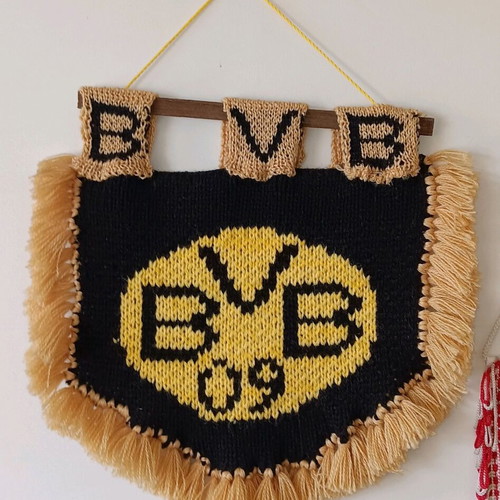 BVB Banner like new, medium size, knitted, single-sided