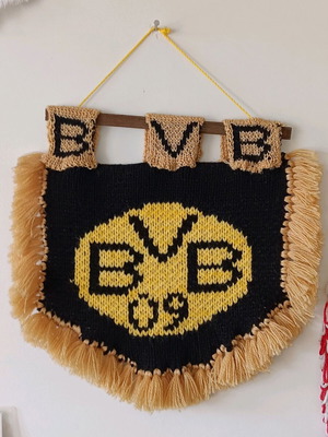 BVB Banner like new, medium size, knitted, single-sided