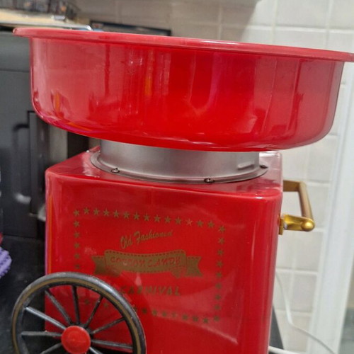 Cotton candy machine used