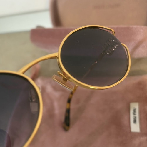 Miu Miu SMU52Y sunglasses like new, multicolor metal frame
