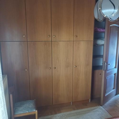 Large wardrobe like new, 8-door