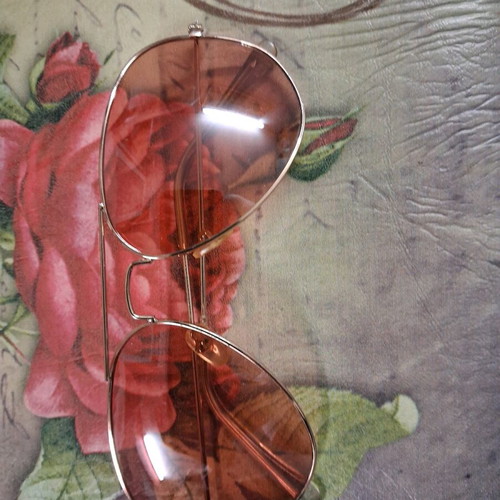 Pink sunglasses like new