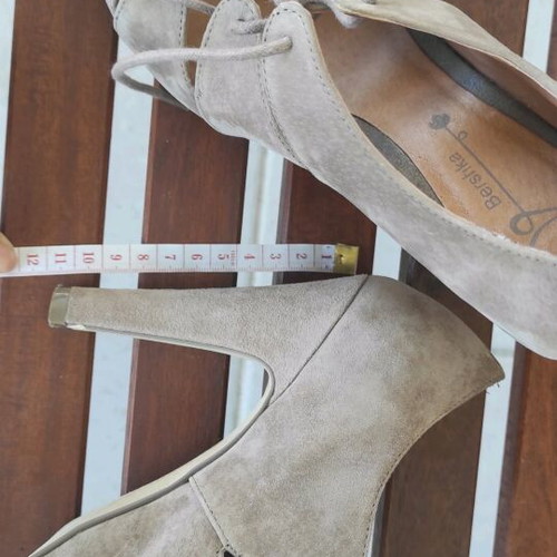 Bershka Suede Cut Out Heels with Laces Size 37 Like New