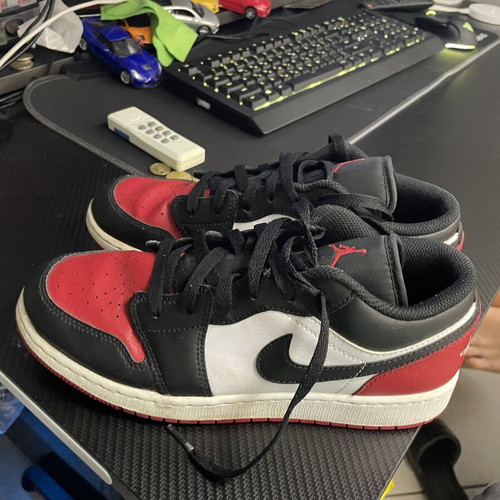 Nike Air Jordan 1 Low Bred Toe sneakers size 40 like new