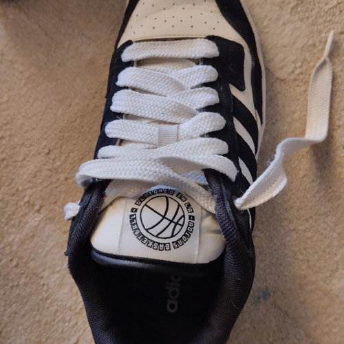 Adidas athletic shoes size 42 like new, black and white