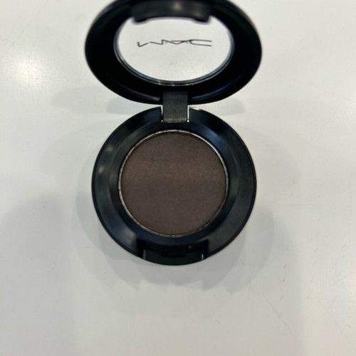 MAC Smut Velvet Eyeshadow like new without box
