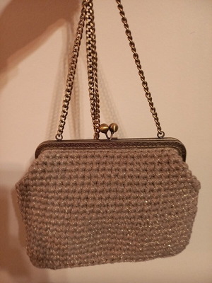 Handmade knitted vintage shoulder bag Sand & Bronze with lining and chain