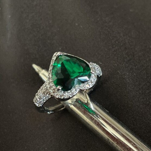 Emerald ring adjustable stainless steel new