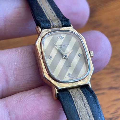 Women's watch used, works properly
