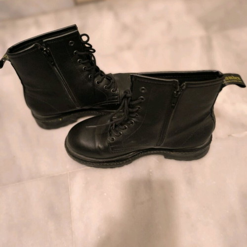 Black Camden women's boots size 39 like new