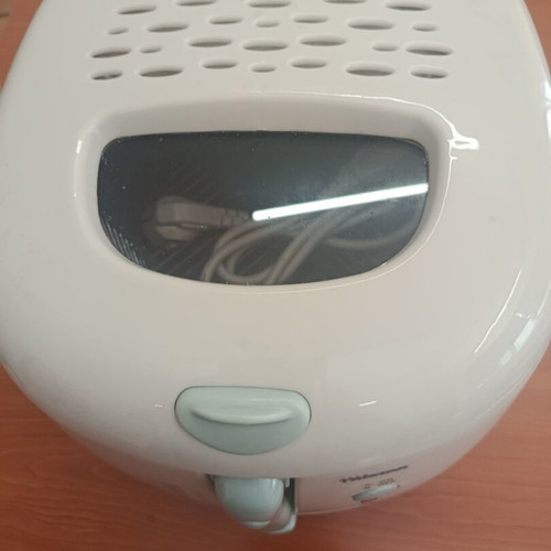 Deep fryer with packaging and user manual