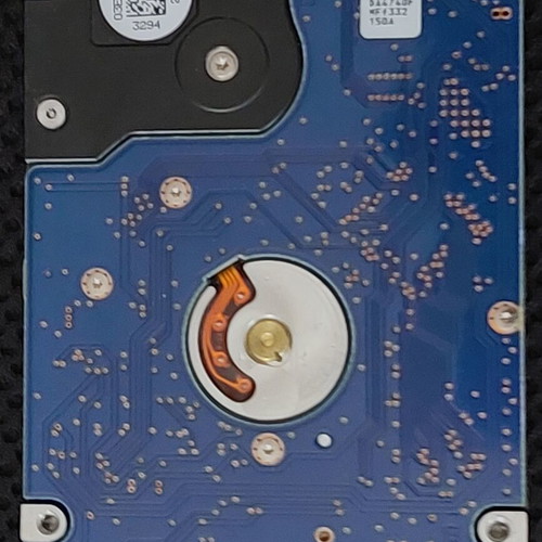 HGST (Hitachi) HDD 2.5" 750GB internal hard drive