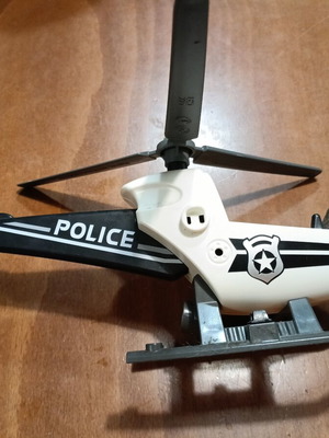 Σετ Playmobil με ελικόπτερο και αστυνομικό αυτοκίνητο σαν καινούργιο