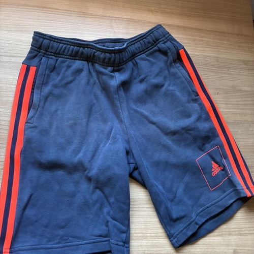 Adidas shorts used, kids large, blue