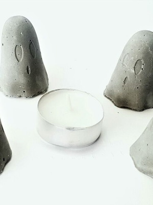 Set of 4 handmade cement ghost decorations