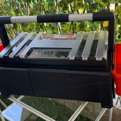 Toolbox 20'' made of polypropylene and aluminum like new