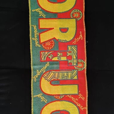 Portugal scarf 2004 like new, authentic