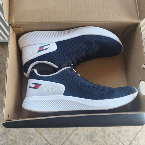 Tommy Hilfiger sneakers size 45 like new, white and blue